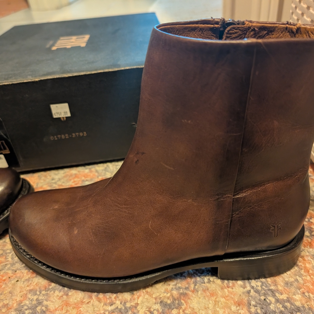 Women's Brown Leather Boots - Picture 9 of 11
